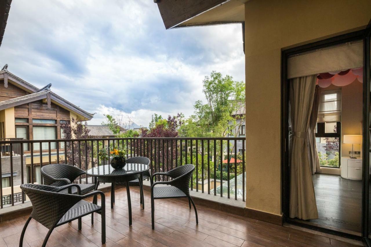 Howard Johnson Jinlin Plaza Lijiang Лиджанг Екстериор снимка