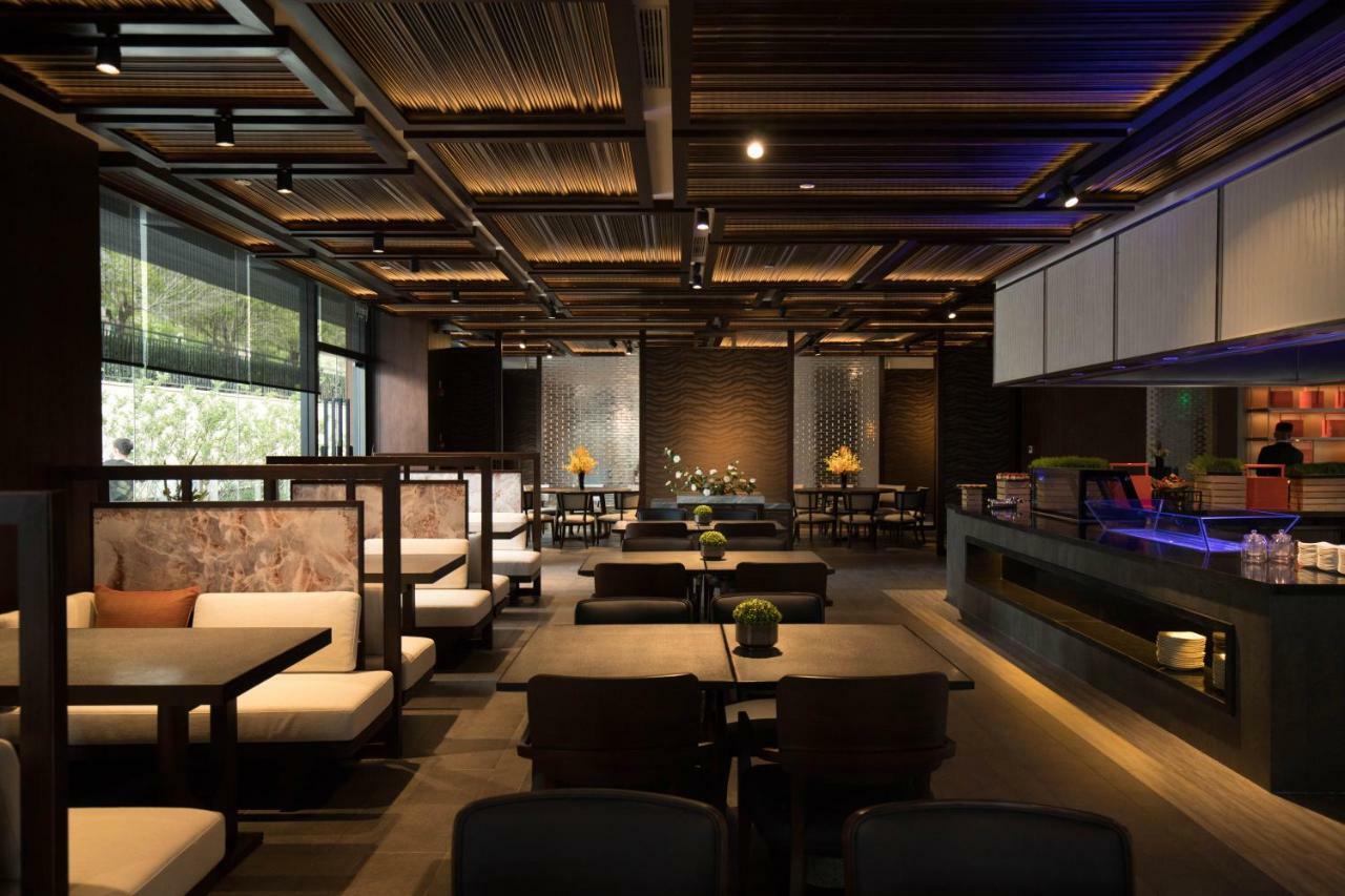 Howard Johnson Jinlin Plaza Lijiang Лиджанг Екстериор снимка