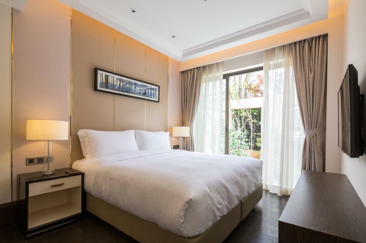 Howard Johnson Jinlin Plaza Lijiang Лиджанг Екстериор снимка