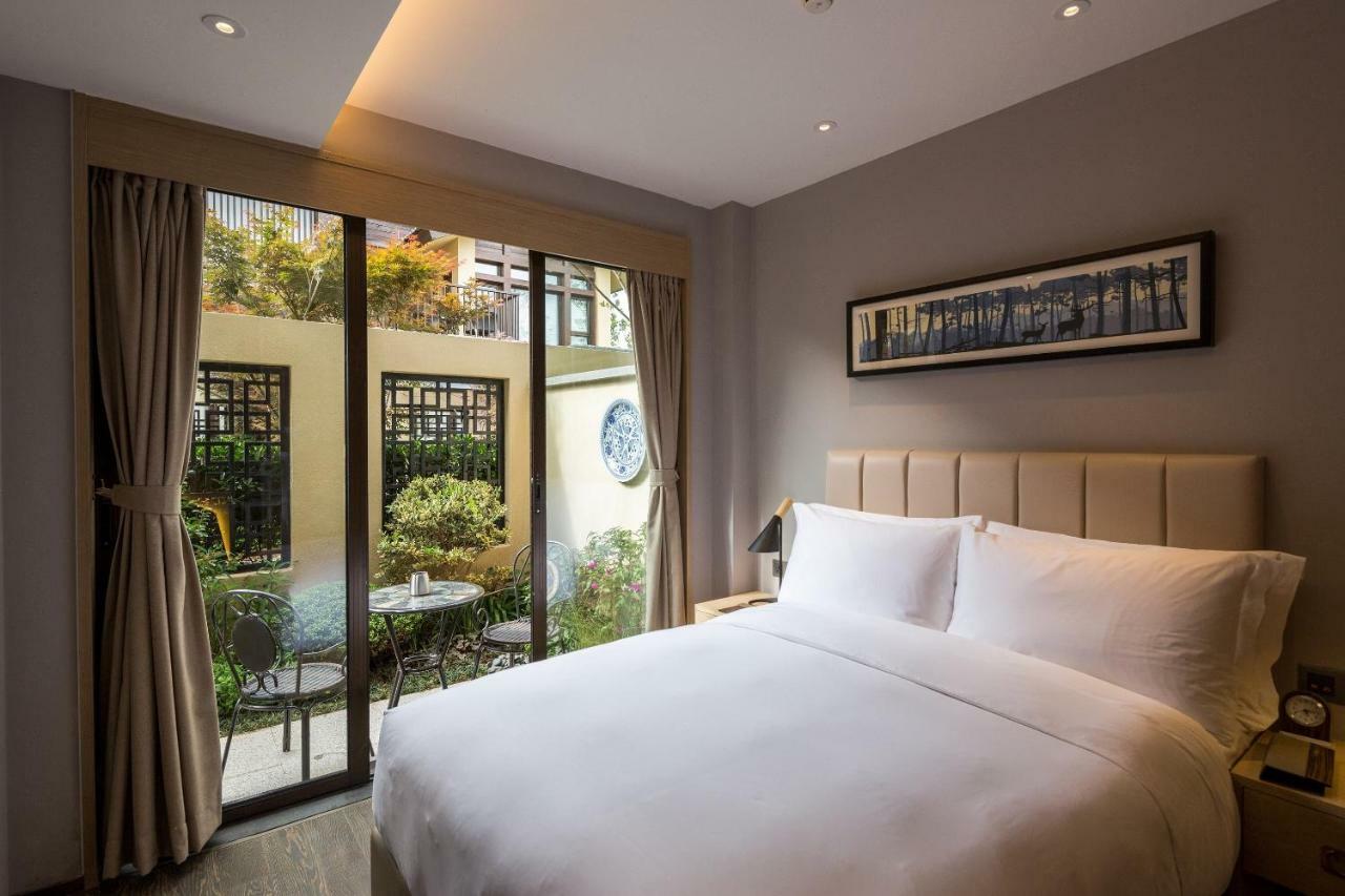 Howard Johnson Jinlin Plaza Lijiang Лиджанг Екстериор снимка