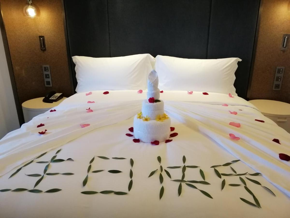 Howard Johnson Jinlin Plaza Lijiang Лиджанг Екстериор снимка